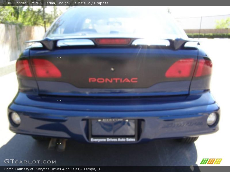 Indigo Blue Metallic / Graphite 2002 Pontiac Sunfire SE Sedan