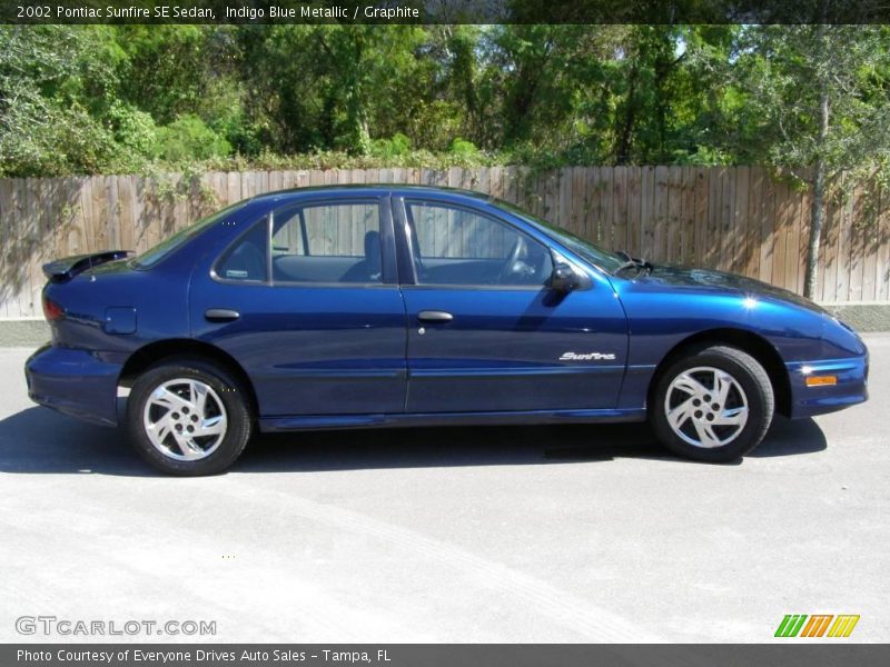 Indigo Blue Metallic / Graphite 2002 Pontiac Sunfire SE Sedan
