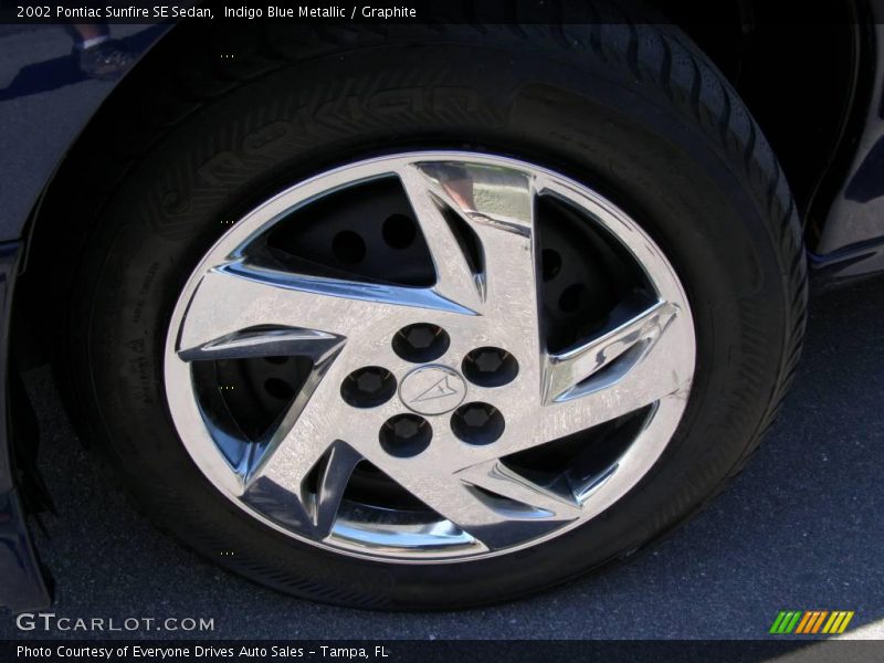 Indigo Blue Metallic / Graphite 2002 Pontiac Sunfire SE Sedan