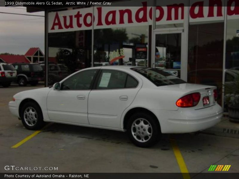 Arctic White / Pewter Gray 1999 Oldsmobile Alero GL Sedan