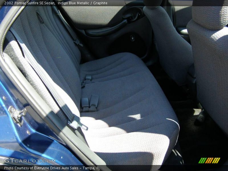 Indigo Blue Metallic / Graphite 2002 Pontiac Sunfire SE Sedan