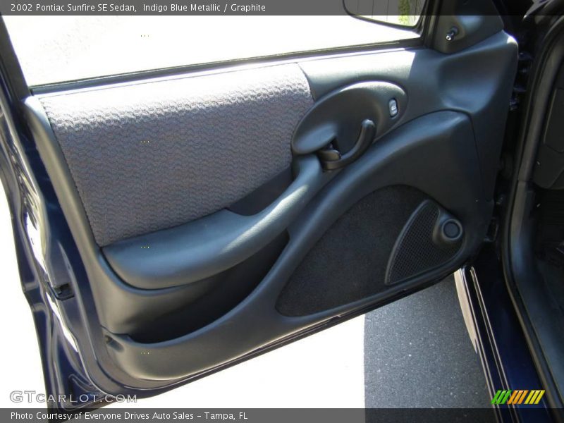 Indigo Blue Metallic / Graphite 2002 Pontiac Sunfire SE Sedan