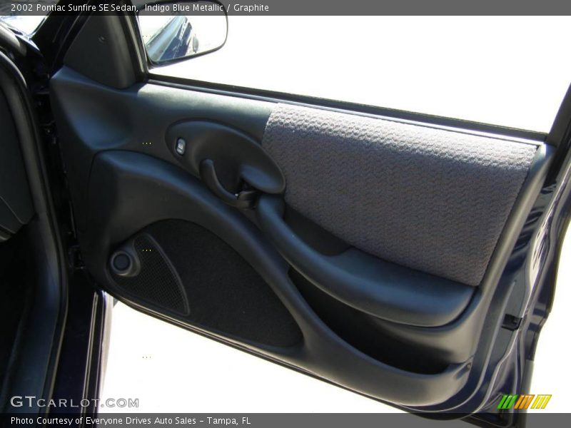 Indigo Blue Metallic / Graphite 2002 Pontiac Sunfire SE Sedan