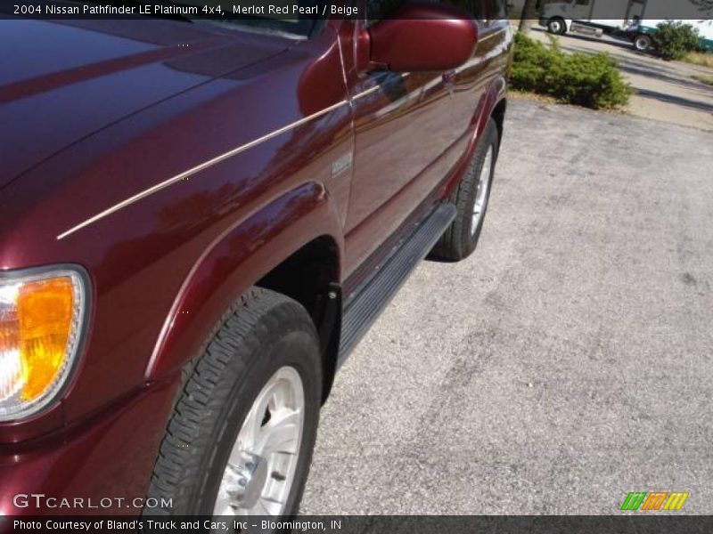 Merlot Red Pearl / Beige 2004 Nissan Pathfinder LE Platinum 4x4