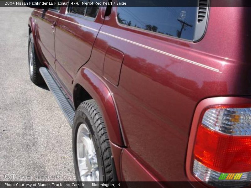 Merlot Red Pearl / Beige 2004 Nissan Pathfinder LE Platinum 4x4