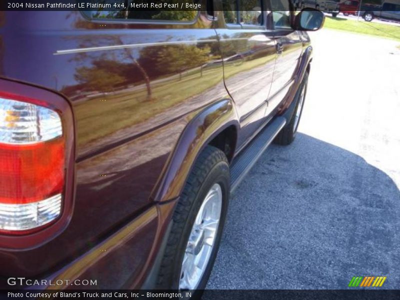 Merlot Red Pearl / Beige 2004 Nissan Pathfinder LE Platinum 4x4