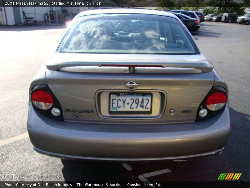 Sterling Mist Metallic / Frost 2001 Nissan Maxima SE