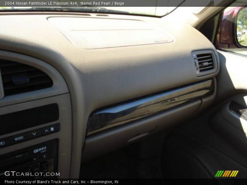 Merlot Red Pearl / Beige 2004 Nissan Pathfinder LE Platinum 4x4