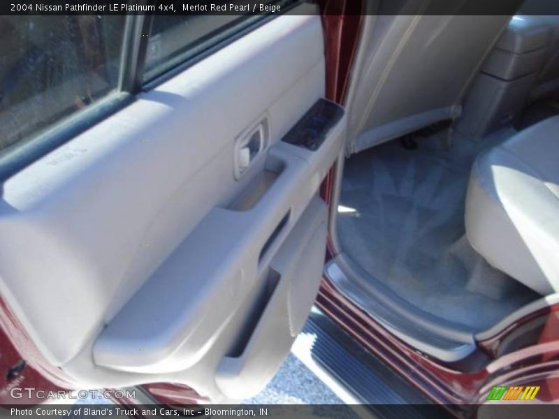 Merlot Red Pearl / Beige 2004 Nissan Pathfinder LE Platinum 4x4