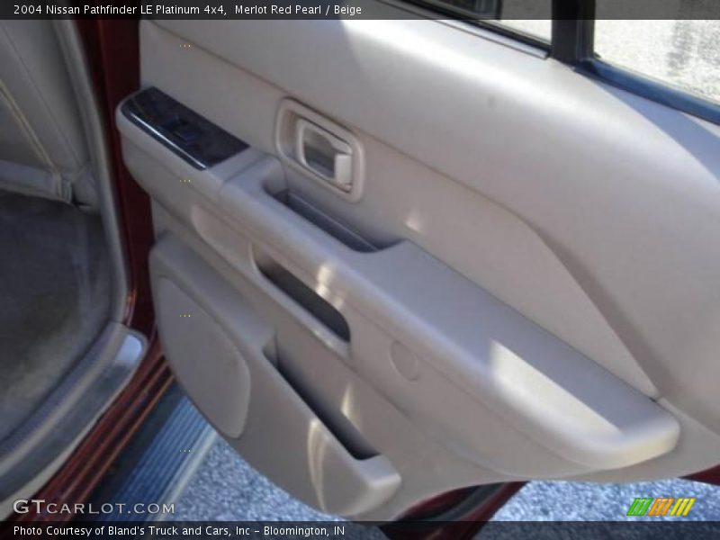 Merlot Red Pearl / Beige 2004 Nissan Pathfinder LE Platinum 4x4