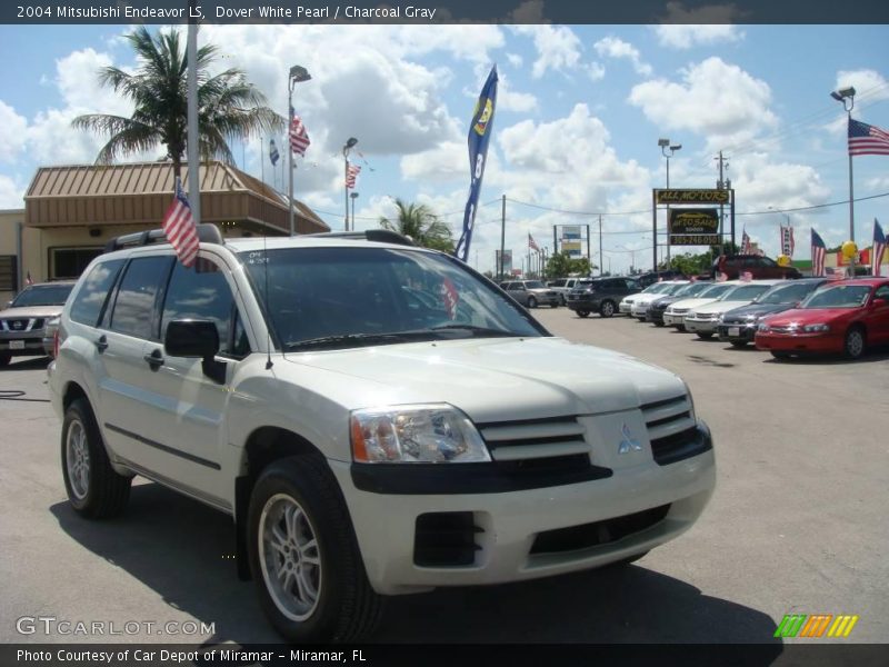 Dover White Pearl / Charcoal Gray 2004 Mitsubishi Endeavor LS