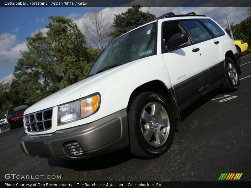 Aspen White / Gray 1999 Subaru Forester S