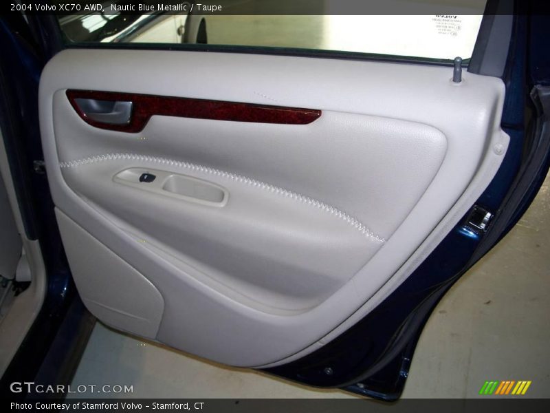 Nautic Blue Metallic / Taupe 2004 Volvo XC70 AWD