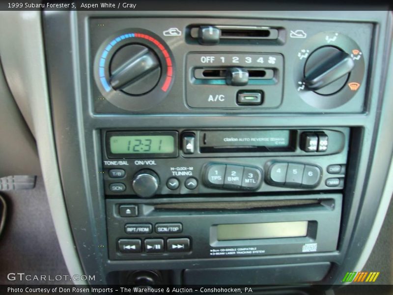 Aspen White / Gray 1999 Subaru Forester S
