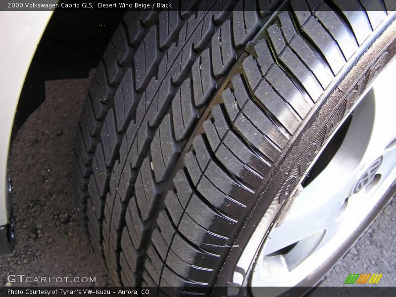 Desert Wind Beige / Black 2000 Volkswagen Cabrio GLS