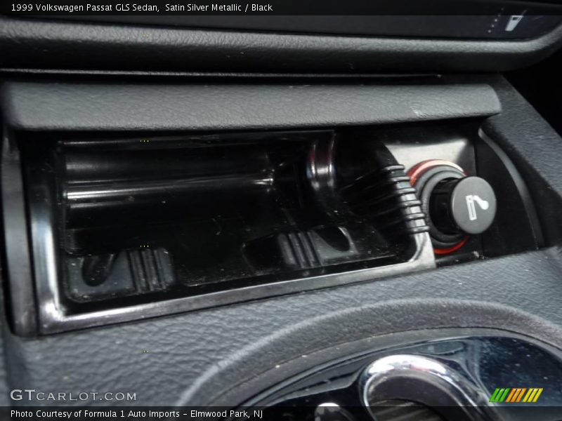 Satin Silver Metallic / Black 1999 Volkswagen Passat GLS Sedan