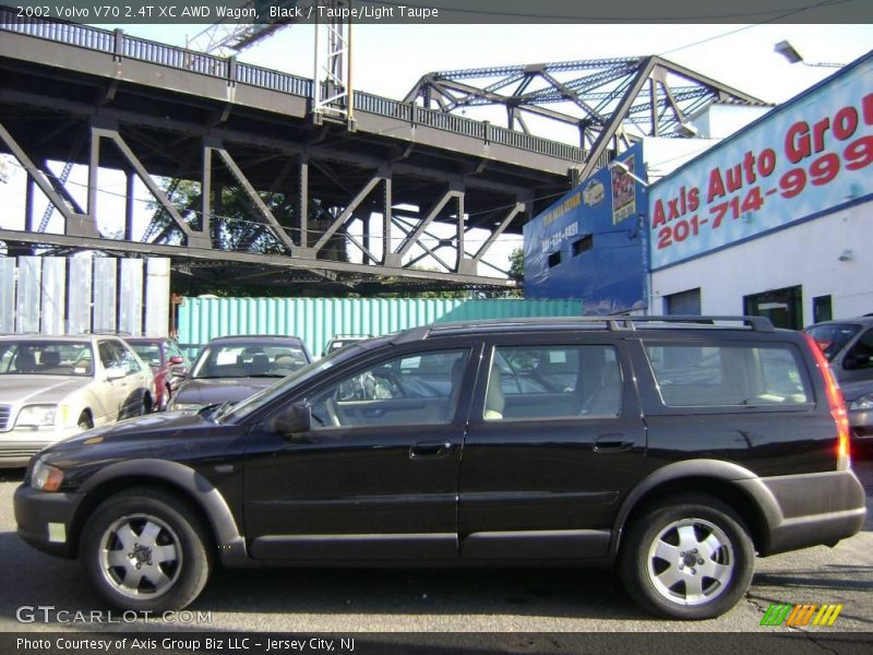 Black / Taupe/Light Taupe 2002 Volvo V70 2.4T XC AWD Wagon