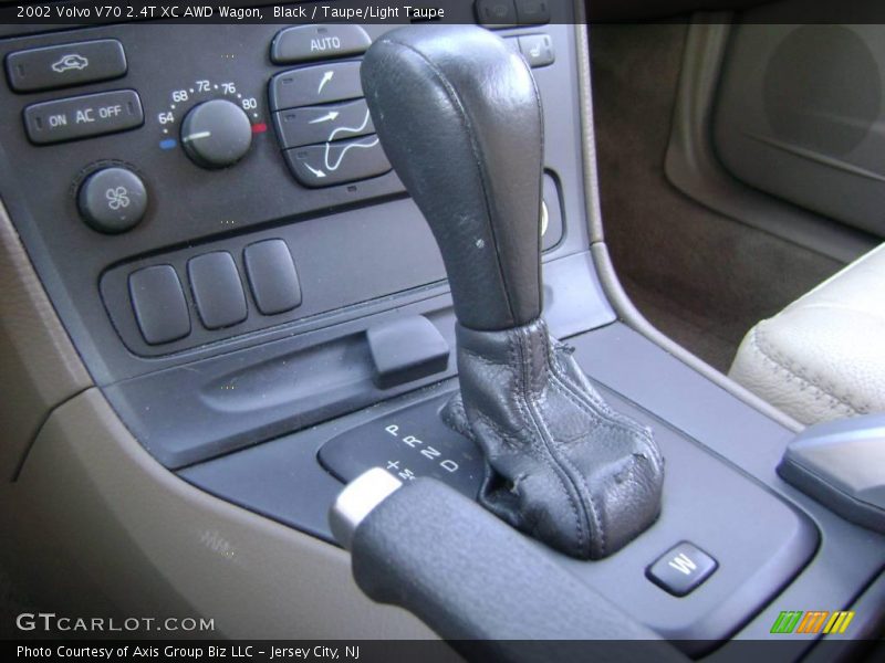 Black / Taupe/Light Taupe 2002 Volvo V70 2.4T XC AWD Wagon