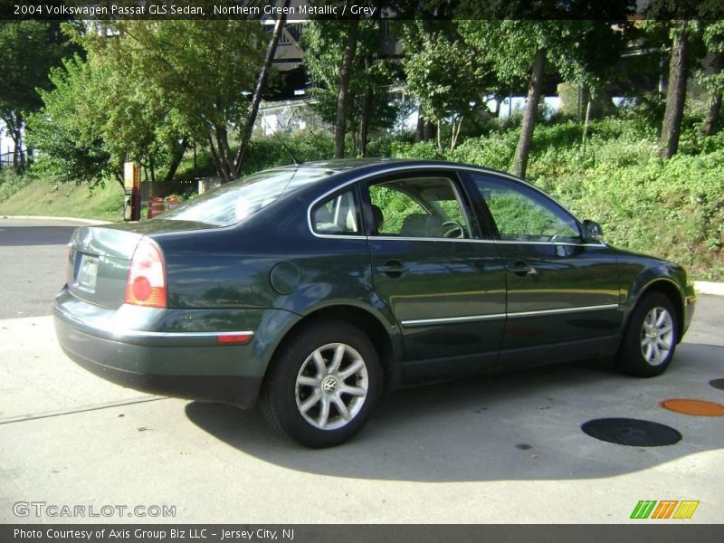 Northern Green Metallic / Grey 2004 Volkswagen Passat GLS Sedan