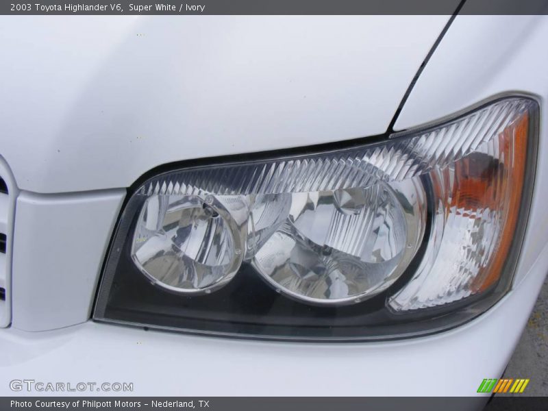 Super White / Ivory 2003 Toyota Highlander V6