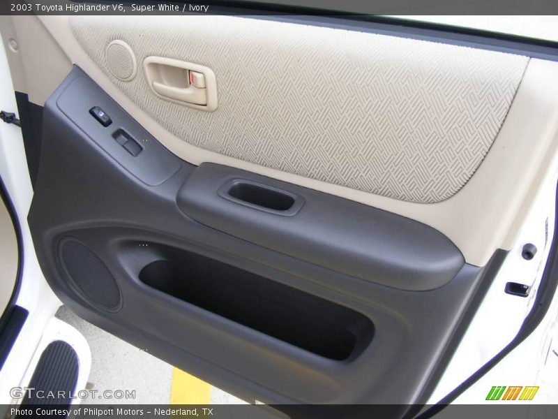 Super White / Ivory 2003 Toyota Highlander V6