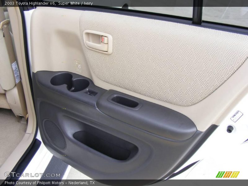 Super White / Ivory 2003 Toyota Highlander V6