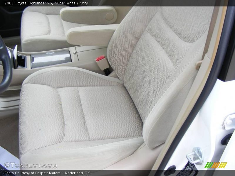 Super White / Ivory 2003 Toyota Highlander V6