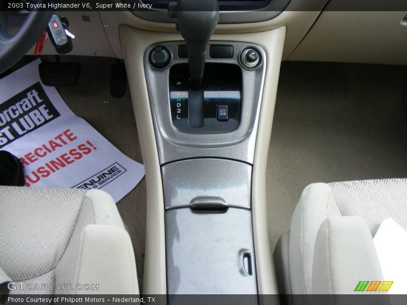 Super White / Ivory 2003 Toyota Highlander V6