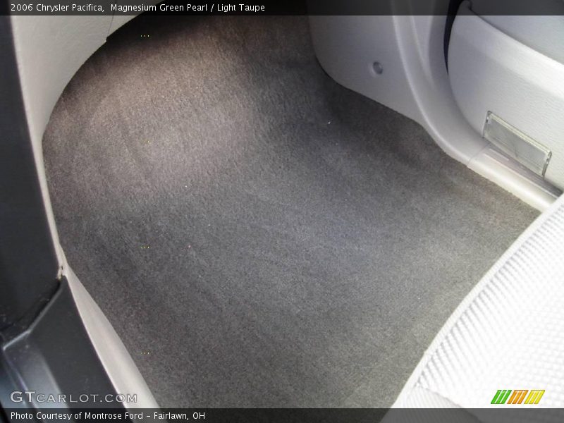 Magnesium Green Pearl / Light Taupe 2006 Chrysler Pacifica