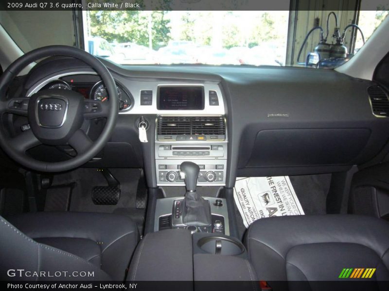 Calla White / Black 2009 Audi Q7 3.6 quattro