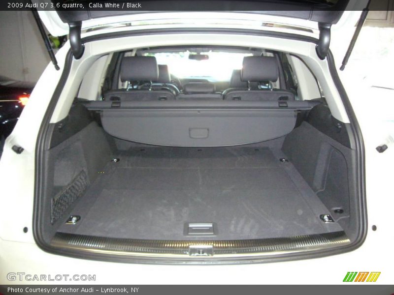 Calla White / Black 2009 Audi Q7 3.6 quattro