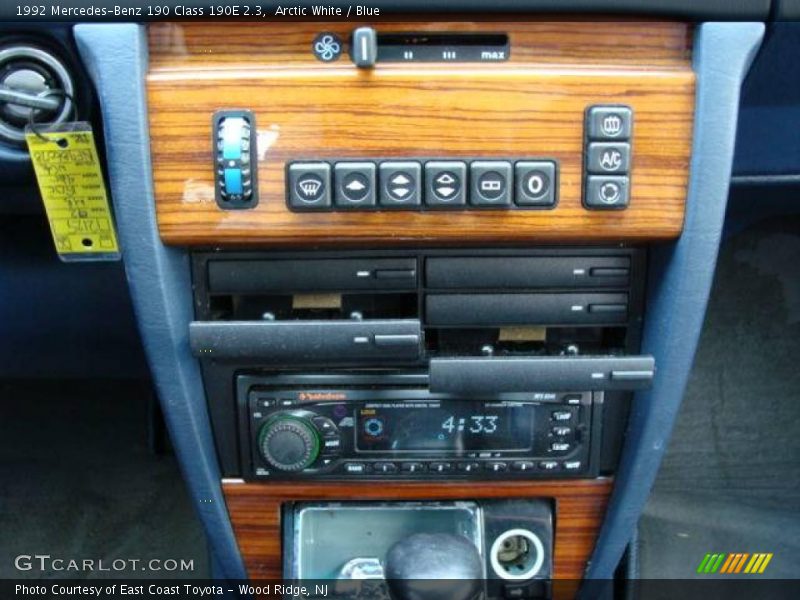 Arctic White / Blue 1992 Mercedes-Benz 190 Class 190E 2.3