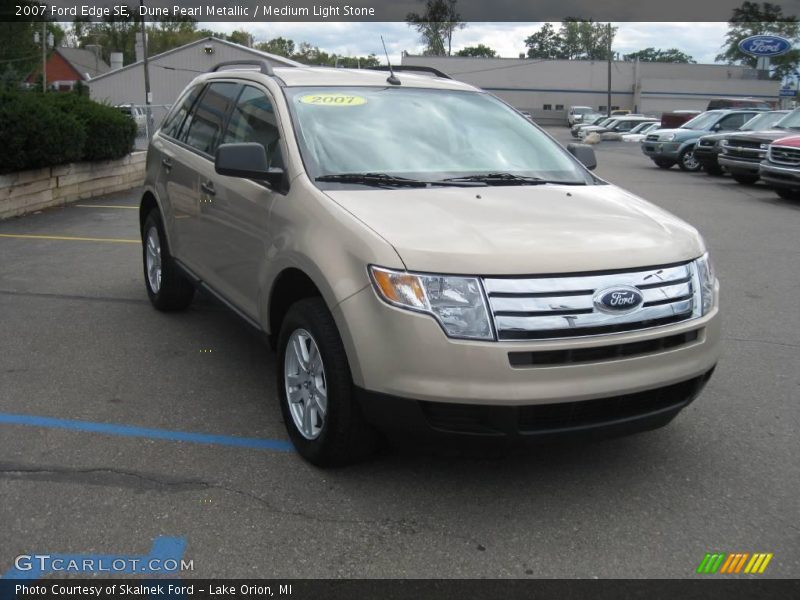 Dune Pearl Metallic / Medium Light Stone 2007 Ford Edge SE