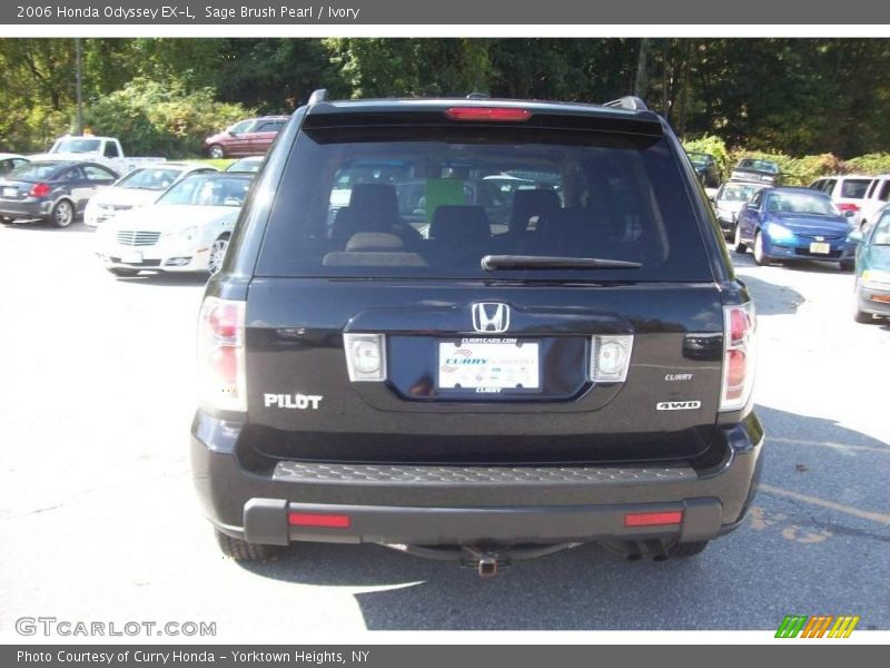 Sage Brush Pearl / Ivory 2006 Honda Odyssey EX-L