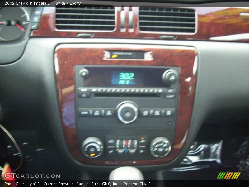 White / Ebony 2009 Chevrolet Impala LT