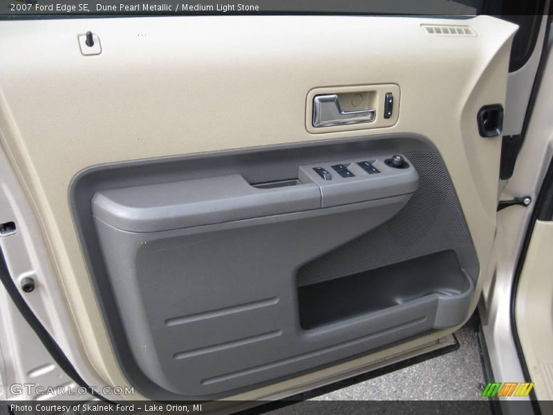 Dune Pearl Metallic / Medium Light Stone 2007 Ford Edge SE