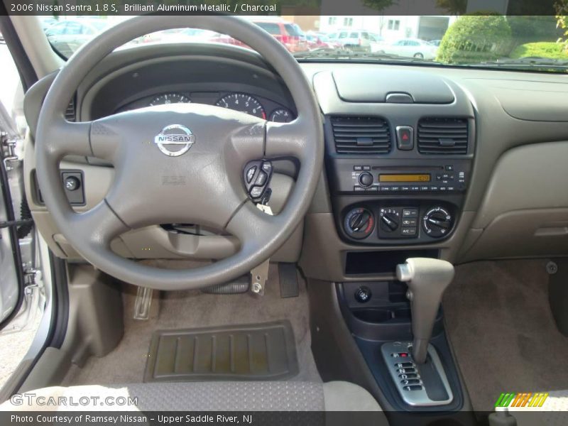 Brilliant Aluminum Metallic / Charcoal 2006 Nissan Sentra 1.8 S