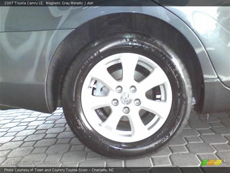Magnetic Gray Metallic / Ash 2007 Toyota Camry LE
