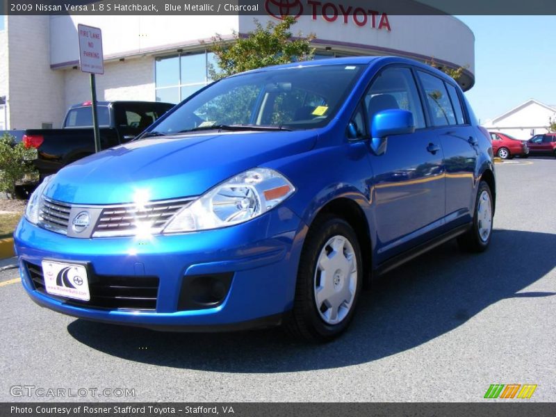 Blue Metallic / Charcoal 2009 Nissan Versa 1.8 S Hatchback