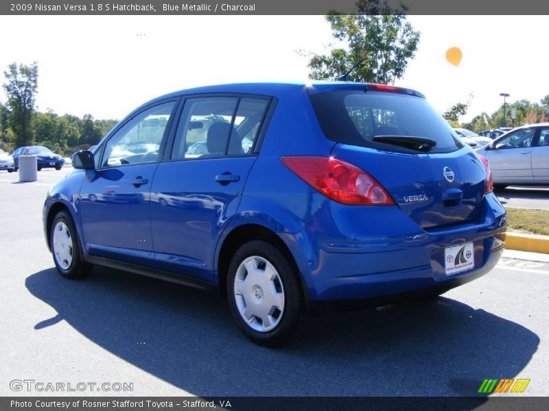 Blue Metallic / Charcoal 2009 Nissan Versa 1.8 S Hatchback