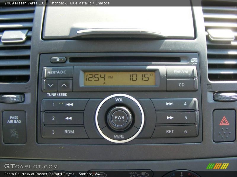 Blue Metallic / Charcoal 2009 Nissan Versa 1.8 S Hatchback