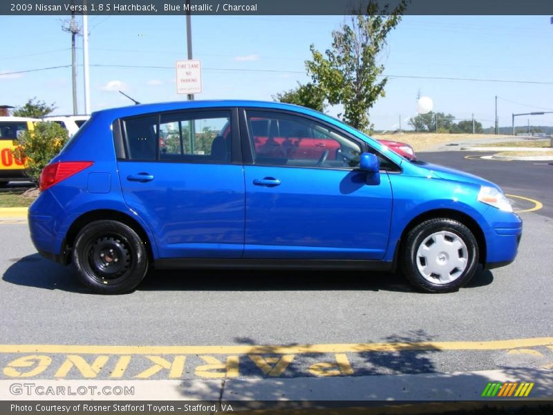 Blue Metallic / Charcoal 2009 Nissan Versa 1.8 S Hatchback