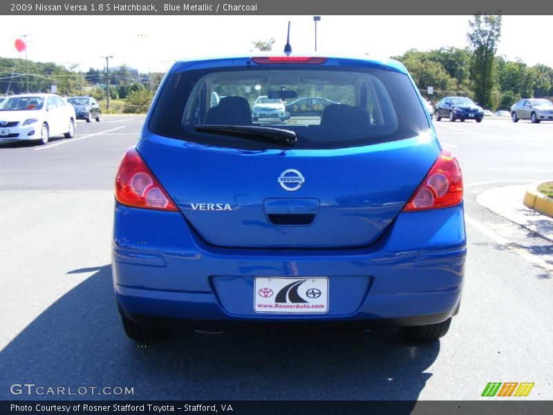 Blue Metallic / Charcoal 2009 Nissan Versa 1.8 S Hatchback