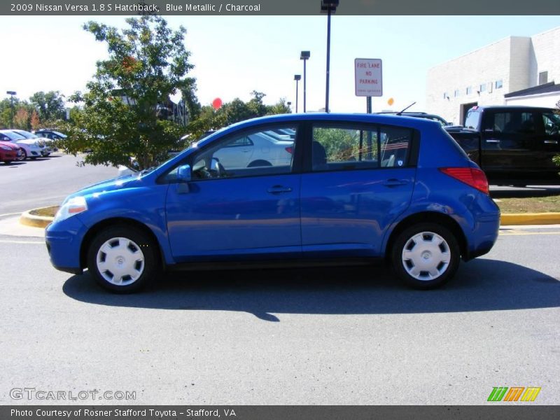 Blue Metallic / Charcoal 2009 Nissan Versa 1.8 S Hatchback