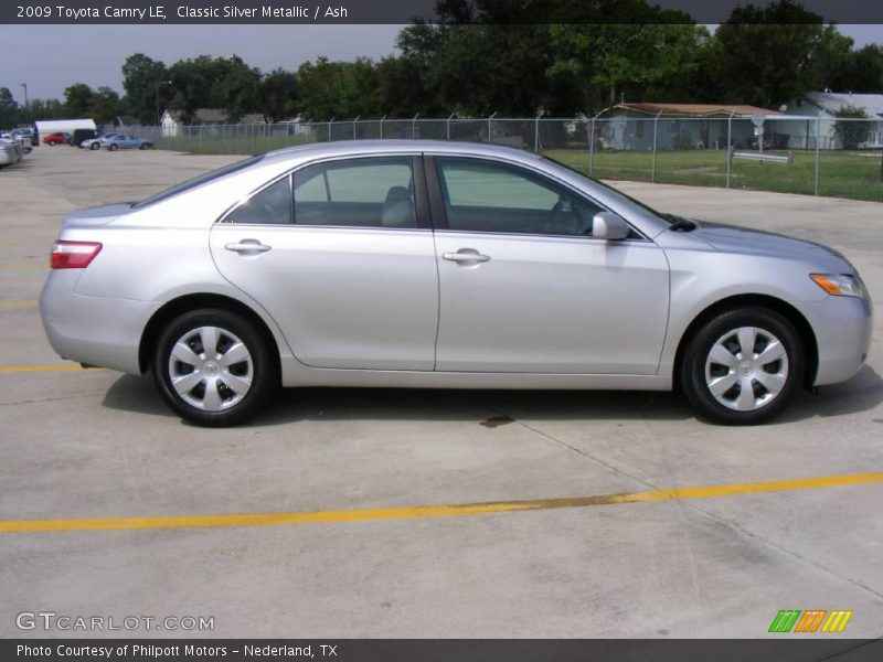 Classic Silver Metallic / Ash 2009 Toyota Camry LE