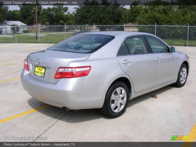 Classic Silver Metallic / Ash 2009 Toyota Camry LE