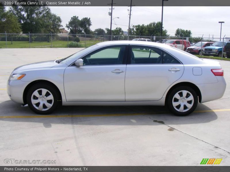 Classic Silver Metallic / Ash 2009 Toyota Camry LE