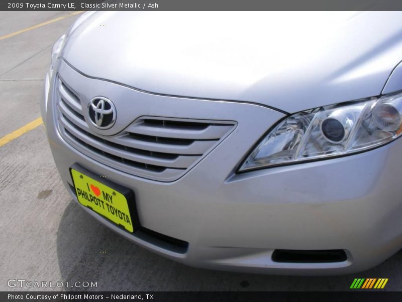 Classic Silver Metallic / Ash 2009 Toyota Camry LE