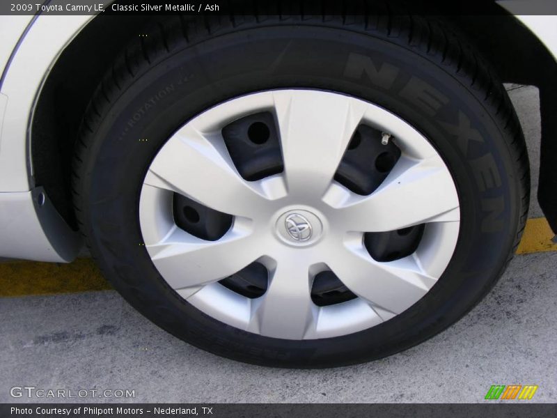 Classic Silver Metallic / Ash 2009 Toyota Camry LE