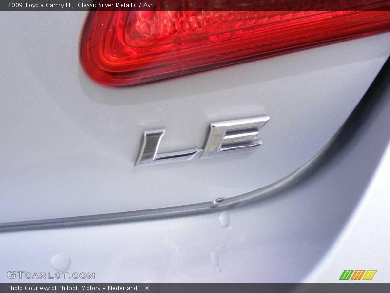 Classic Silver Metallic / Ash 2009 Toyota Camry LE